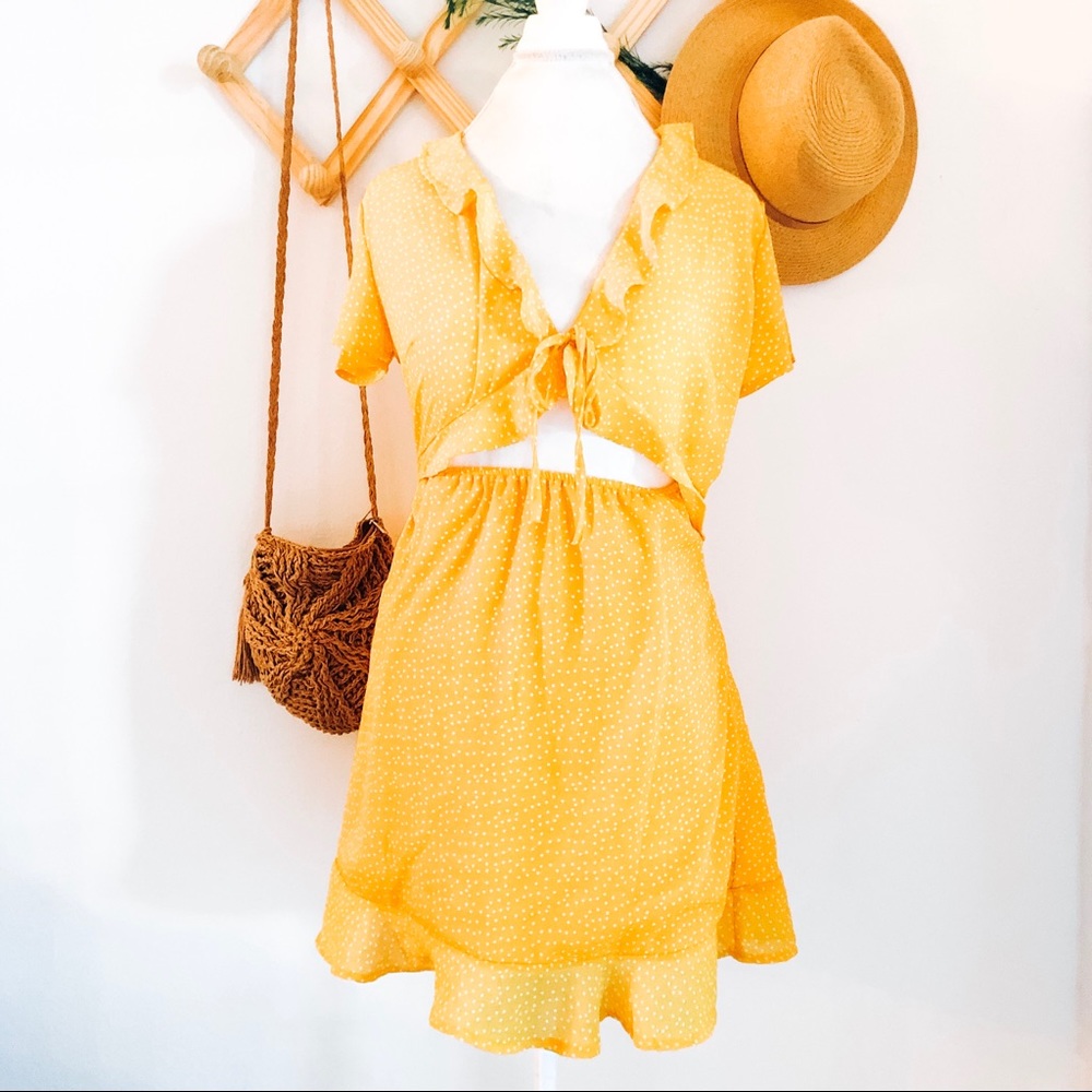 YELLOW DRESS
